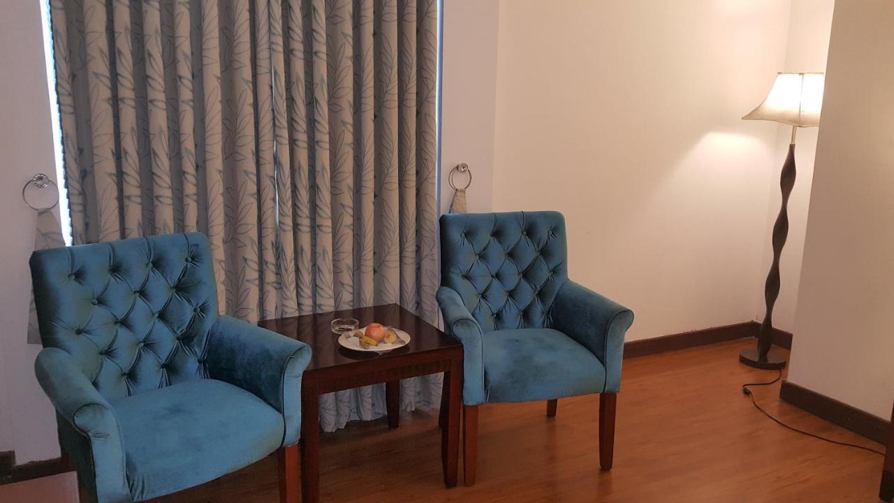 Savoey Hotel Лахор Экстерьер фото